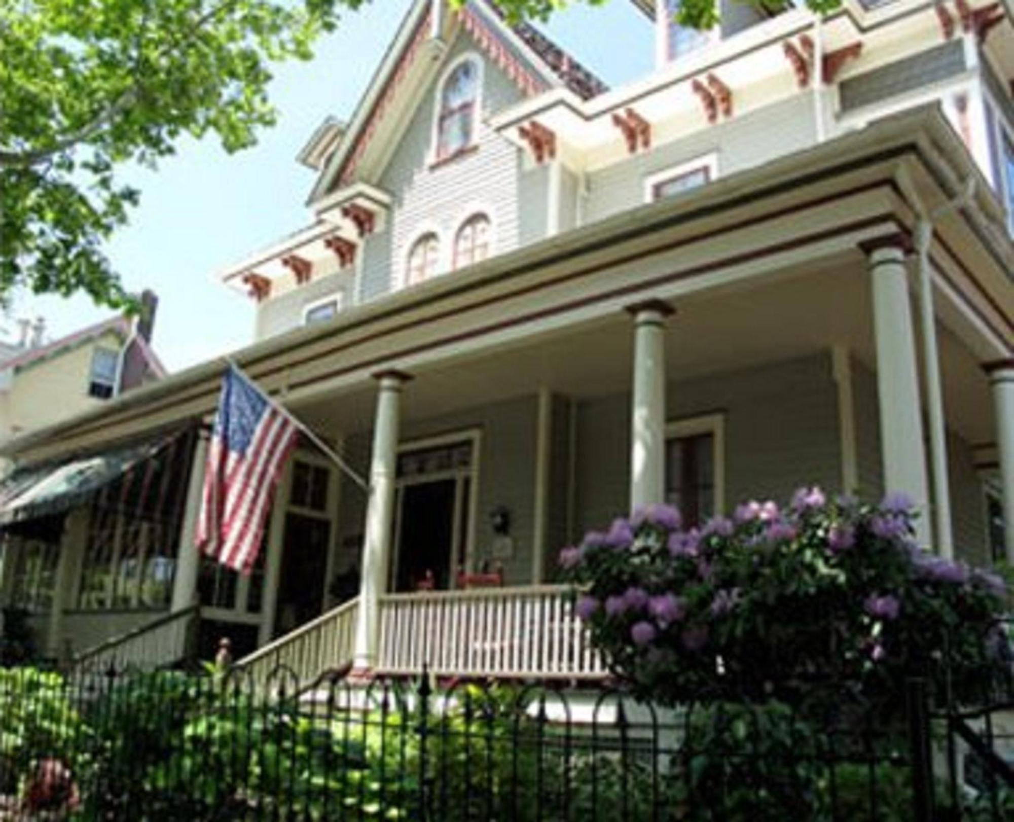 The Bacchus Inn Bed & Breakfast Cape May Exterior foto